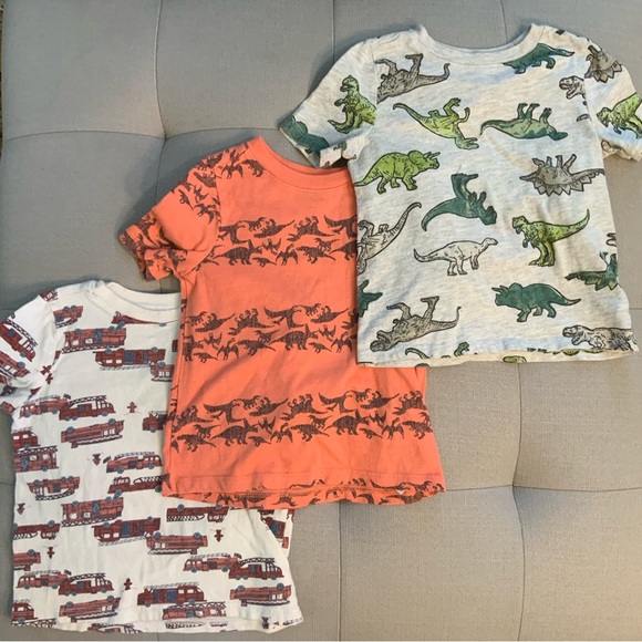 🚒Set of 3 Old Navy Tees🦖 - Picture 1 of 10